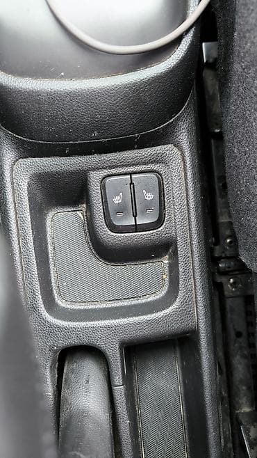 тойота спарки: Chevrolet Spark: 2018 г., 1 л, Автомат, Бензин, Хэтчбэк — 10