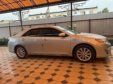 калдина 1 8: Toyota Camry: 2012 г., 2.5 л, Автомат, Гибрид, Седан — 2