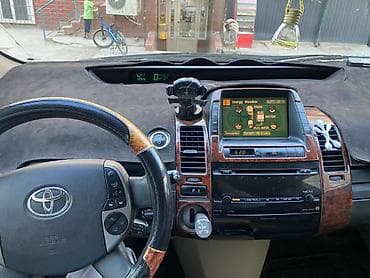 Продажа авто: Toyota Prius: 2004 г., 1.5 л, Автомат, Гибрид, Хэтчбэк — 7