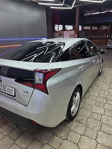 айон электромобил: Toyota Prius: 2021 г., 1.8 л, Гибрид, Хэтчбэк — 2