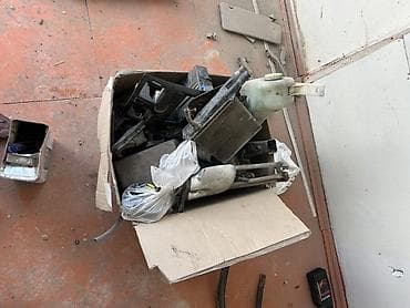 Lada Priora 2007 Два крыло багажник капот двери Автозапчасти и