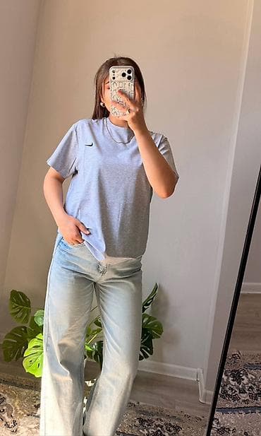 футболки с девушками: Футболка, Классическая модель, Made in KG, Nike, Трикотаж, Новый, Все размеры — 4