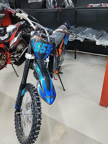 Эндуро/кроссовый мотоцикл BSE/BSW (деколи 555), класс 250–300 at lalafo.kg Эндуро/кроссовый мотоцикл BSE/BSW (деколи 555), класс 250–300