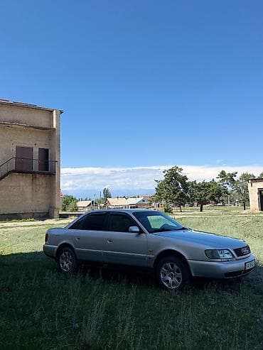 Audi A6: 1994 г., 2.6 л, Механика, Газ, Седан — 4
