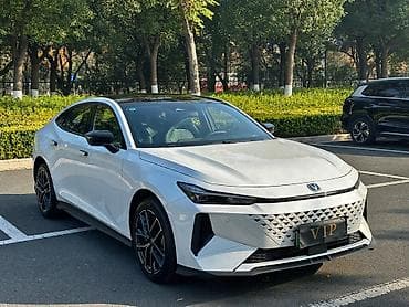 скоро: Changan : 2024 г., 1.5 л, Автомат, Гибрид, Хэтчбэк — 4
