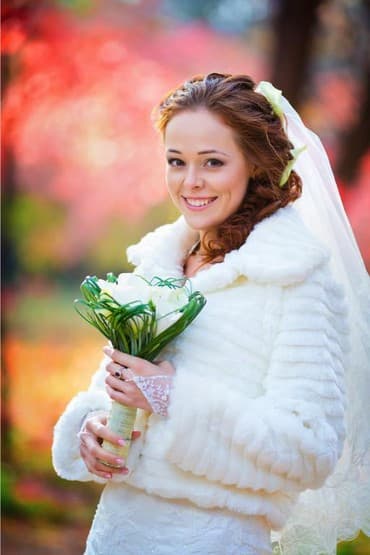 Свадебные платья .Работаем без выходных и перерывов. В наличии все