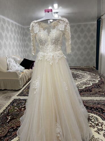 аренда свадебного платья бишкек: Үлпөт көйнөгү, 44, 46 (M), түсү - Айвори, Шлейфи менен — 2