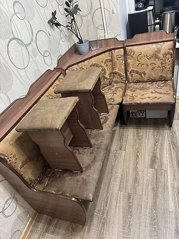 Мебельные гарнитуры: Кухонный мягкий уголок, Б/у, ЛДСП, цвет - Коричневый — 1