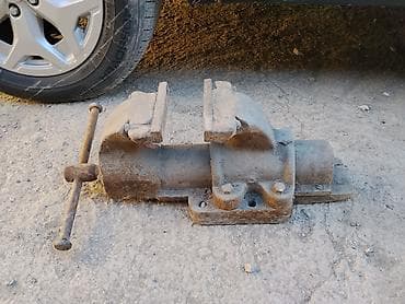 головка ключ: Тиски слесарные массивные, чугунные, советского типа. Характеристики — 5