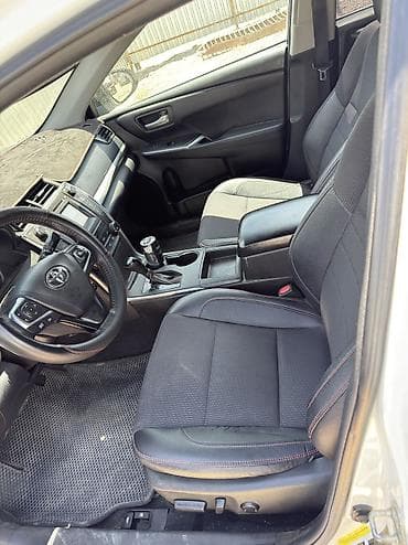Toyota Camry: 2015 г., 2.5 л, Автомат, Бензин, Седан — 4