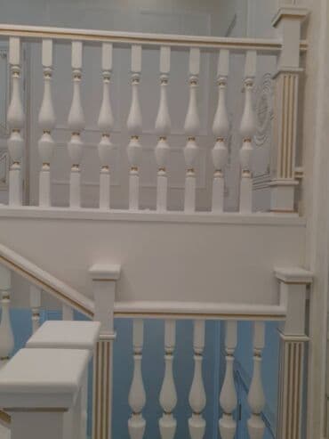 продажа дверей: Лестница двери лучшего качества. звоните — 6