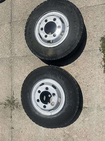 Транспорт: Два грузовых колеса в сборе: диски + шины Kumho. Характеристики: - — 1