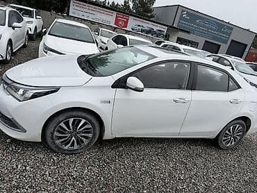 toyota corolla s: Toyota Corolla: 2020 г., 1.8 л, Вариатор, Гибрид, Седан — 2