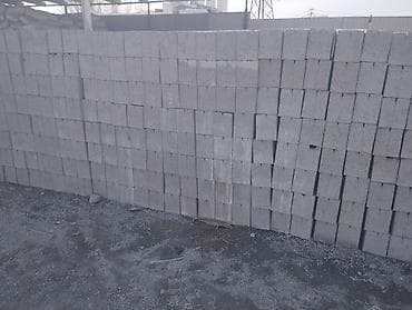 Шлакоблок и газоблок для строительства - Материал: серый полнотелый at lalafo.kg Шлакоблок и газоблок для строительства - Материал: серый полнотелый