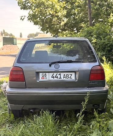 ош ишкаван: Volkswagen Golf: 1993 г., 1.6 л, Кол менен иштөөчү, Бензин, Хетчбек — 7