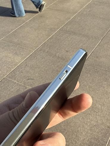 ssd 128: OnePlus 13, 256 ГБ, цвет - Белый — 4