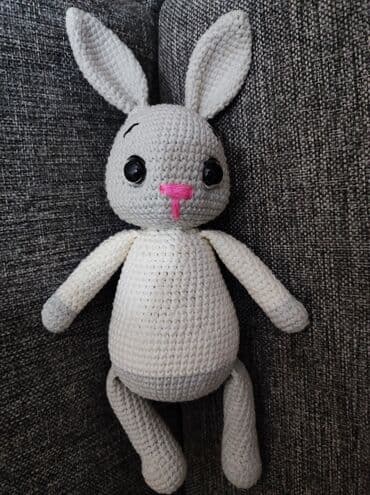 чебурашка из плюшевой пряжи: Вязаные игрушки зайчики на заказ. Изготовлены из плюшевой и акриловой — 2