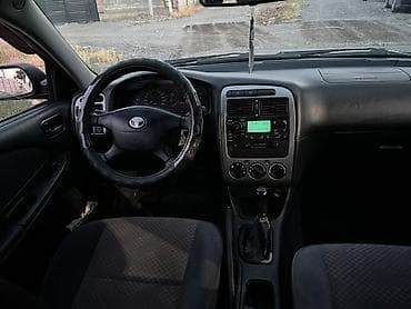 highlander platinum: Toyota Avensis: 2000 г., 1.8 л, Механика, Бензин, Универсал — 8