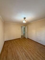 сдаю квартиру 5 микрорайон: 3 комнаты, 63 м², Индивидуалка, 1 этаж, Старый ремонт — 2