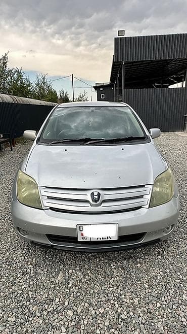 Toyota Ist: 2003 г., 1.5 л, Автомат, Бензин