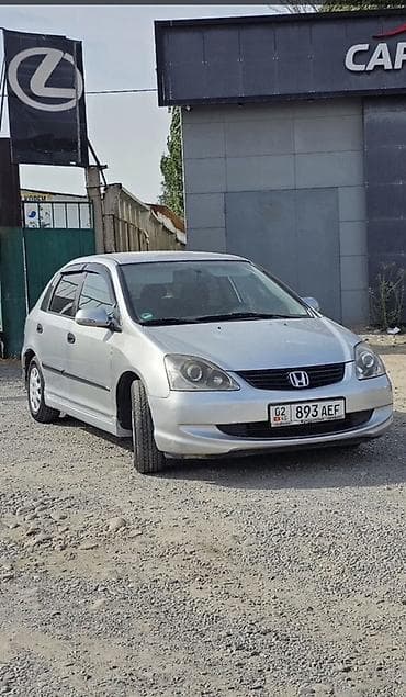 Унаа сатуу: Honda Civic: 2004 г., 1.4 л, Кол менен иштөөчү, Бензин, Хетчбек — 3