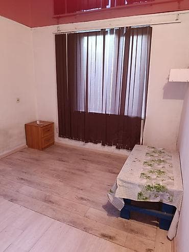 сдаю 9000: 1ком времянка берилет условиясы жок ичинден суу чыкпайт пустой комната — 1