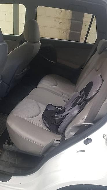 4 4: Toyota RAV4: 2010 г., 2.5 л, Автомат, Бензин, Кроссовер — 4