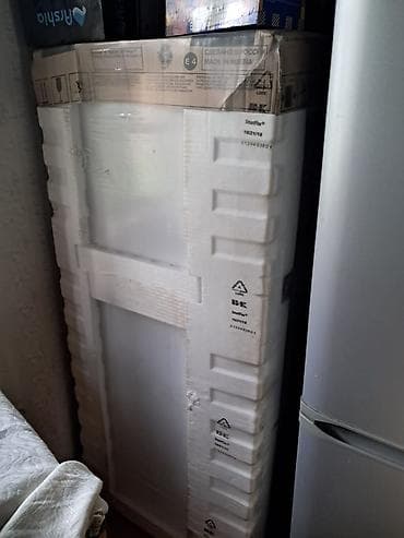 hoco ds40: Холодильник Indesit, Новый, Двухкамерный — 1