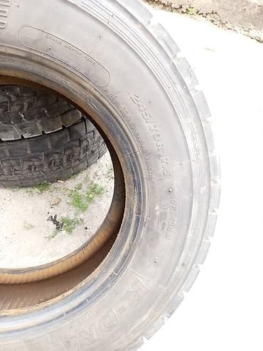 асфальт рез: Bridgestone R-DRIVE 002 — грузовые шины для задний и ведущей оси — 4