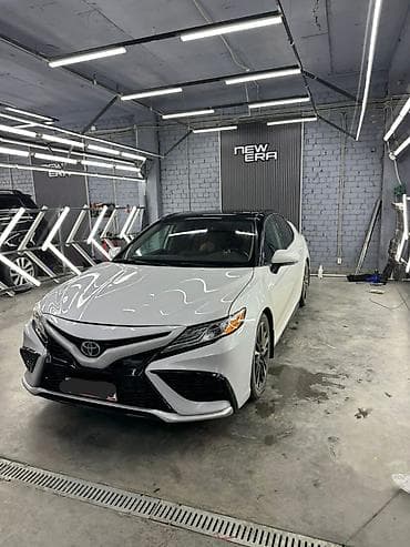 camry 2015: Toyota Camry: 2020 г., Бензин — 2