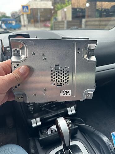 iphone x: Щиток приборов Lexus 2020 г., Б/у, Оригинал, США — 3