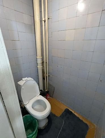 Недвижимость: 2 комнаты, 50 м², 105 серия, 4 этаж, Старый ремонт — 3