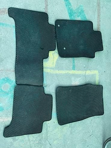 Плоские Резиновые Полики Для салона Lexus, цвет - Черный, Б/у