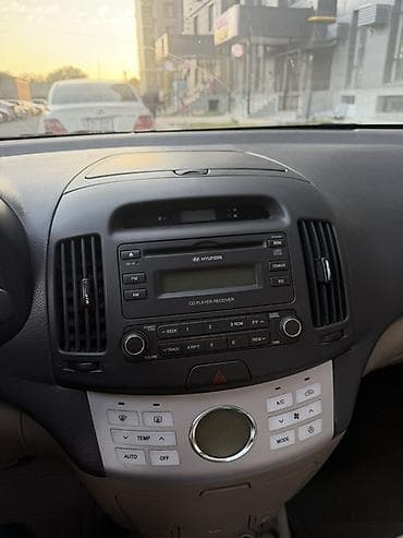 hyundai elantra 2003: Hyundai Elantra: 2008 г., 2 л, Автомат, Бензин, Седан — 3