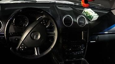 Продажа авто: Mercedes-Benz GL-Class: 2008 г., 5 л, Автомат, Бензин, Внедорожник — 7