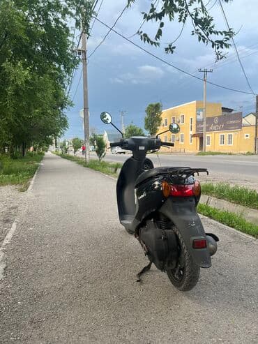 купить трехколесный электроскутер бу: Тип скутера Suzuki, 50 куб. см, Бензин, Б/у, В рассрочку — 6