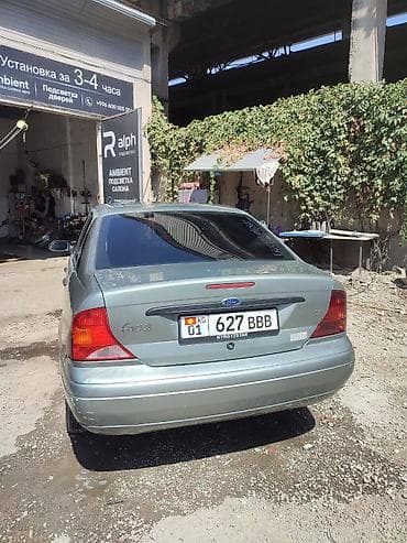 меняю на малолитрашку: Ford Focus: 2003 г., 2 л, Автомат, Бензин, Седан — 1
