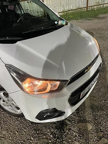 Chevrolet Spark: 2017 г., 1 л, Бензин, Хэтчбэк