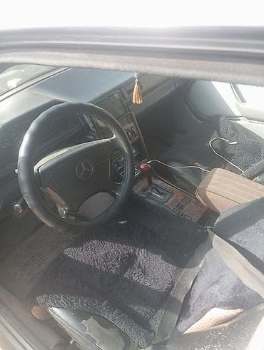 е46 салон: Mercedes-Benz W124: 1991 г., 2.9 л, Автомат, Дизель, Седан — 6