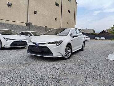 Toyota Corolla: 2021 г., 1.8 л, Гибрид, Седан