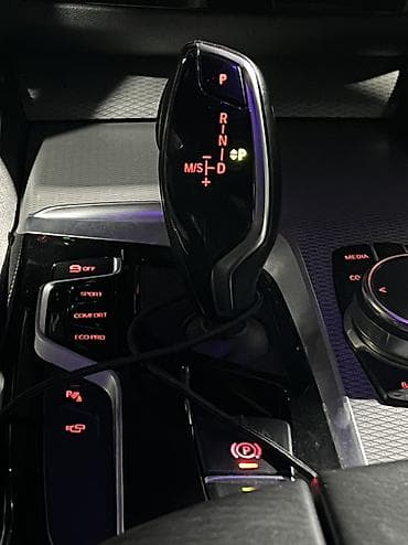 гольф 2 руль: BMW 520: 2019 г., 2 л, Автомат, Дизель, Седан — 7