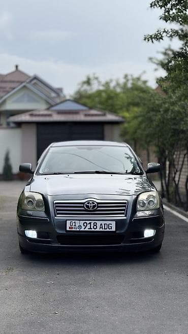 Toyota Avensis: 2003 г., 1.8 л, Механика, Бензин, Седан