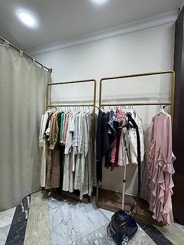 Соода жабдуулары: Кронштейн Кийимдер үчүн, Материалы: Металл, Күзгүсү менен, Колдонулган — 5