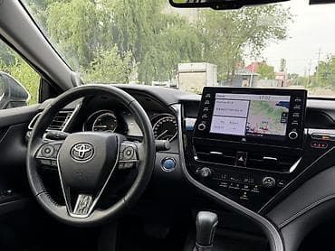 камре: Toyota Camry: 2022 г., 2.5 л, Автомат, Гибрид, Седан — 10