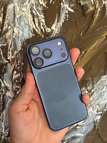IPhone 17 Pro, Б/у, 512 ГБ, Синий, Зарядное устройство, Защитное стекло, Чехол, 100 %