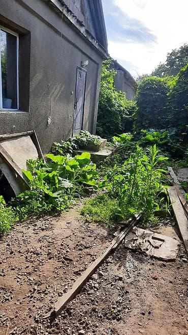 Продажа домов: Продаю 2 дома на одном участке, район кож.завода,по ул.8 Марта, 2х — 8