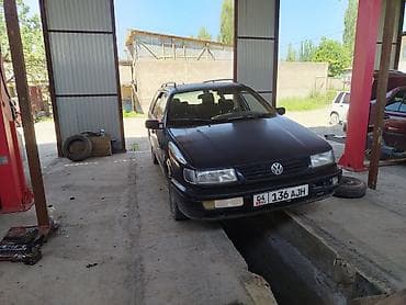 prado 70: Volkswagen Passat Variant: 1994 г., Универсал — 3