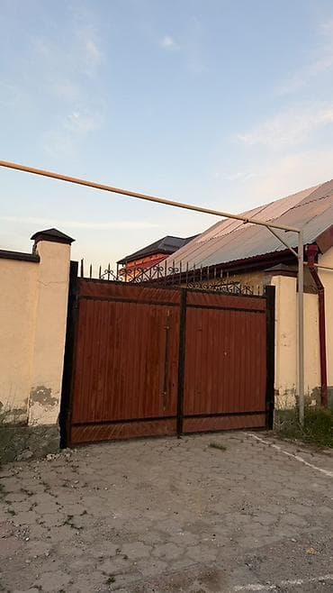 Распашные ворота: Кованые ворота и калитки из металлопрофиля - Двухстворчатые распашные — 1