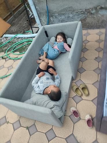 купить полки для цветов: Детская односпальная кровать, Новый, Для девочки, Для мальчика, С матрасом, С бортиком, Бесплатная доставка — 3