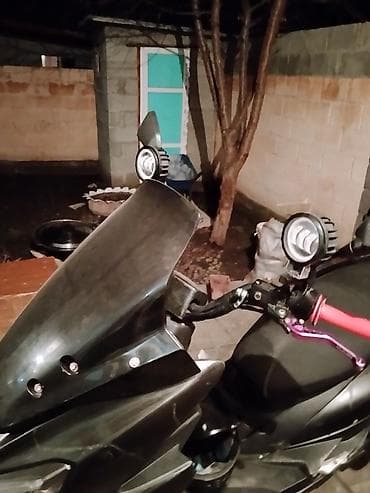 Кумурска мотороллер: Макси-скутер Yamaha, 180 куб. см, Бензин, Колдонулган — 2